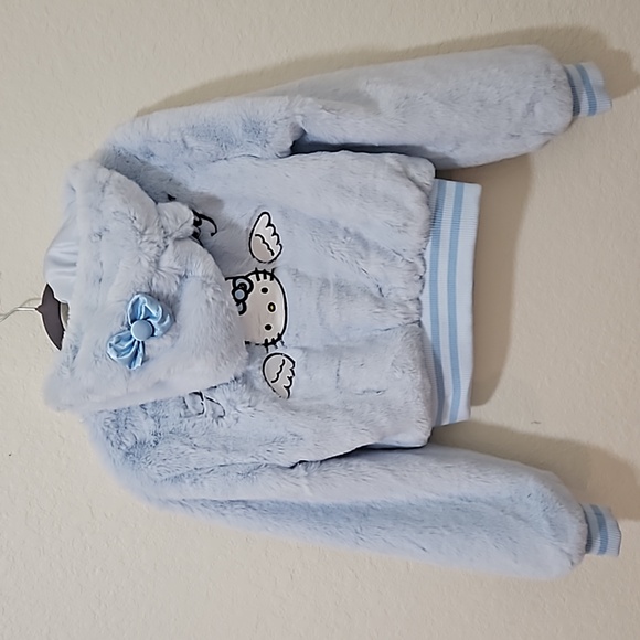 Hello Kitty and Friends faux fur coat size M NWT - Picture 2 of 14